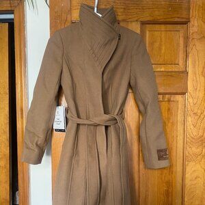 BRAND NEW UNWORN Babaton Connor Coat XS Camel